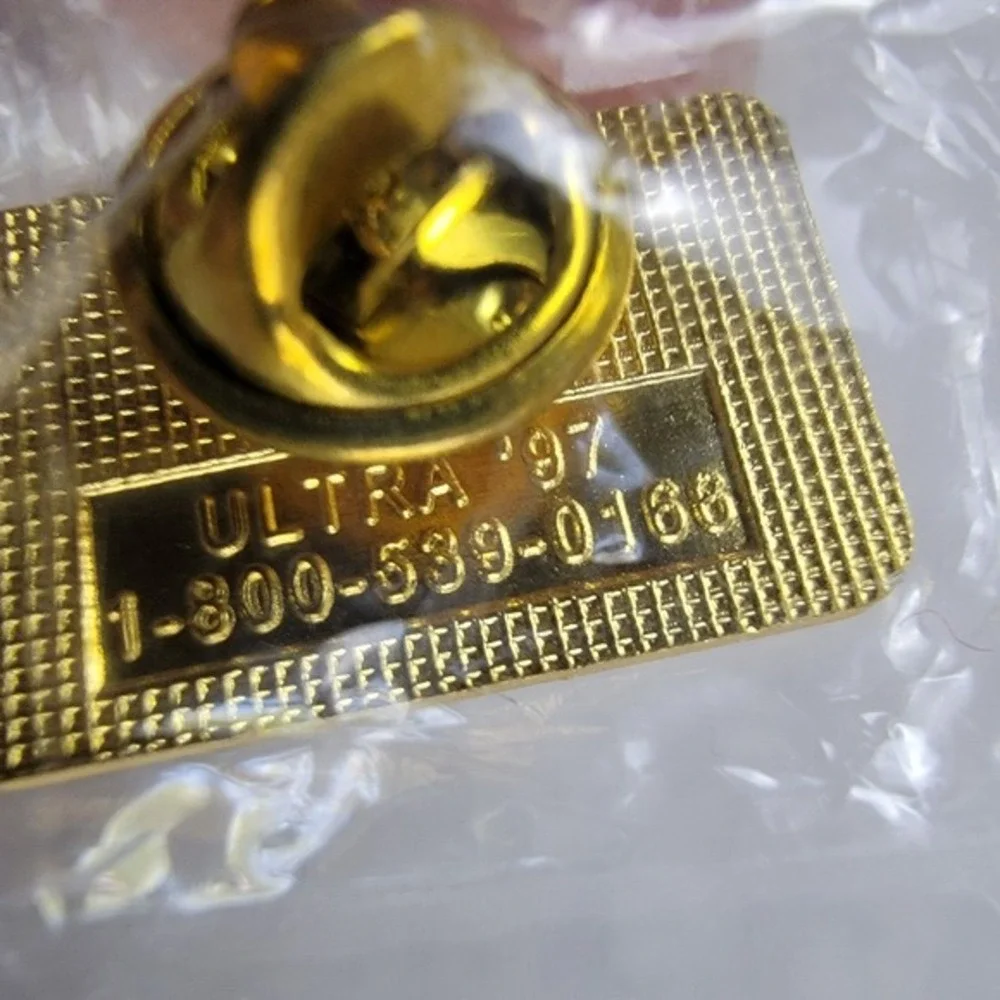 N/A gold tone